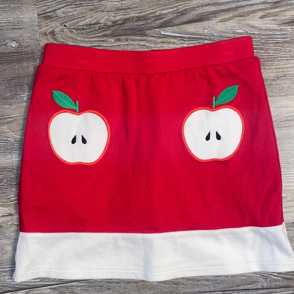 NWOT Appliqué Apple Ponte Knit Skirt Girls 7